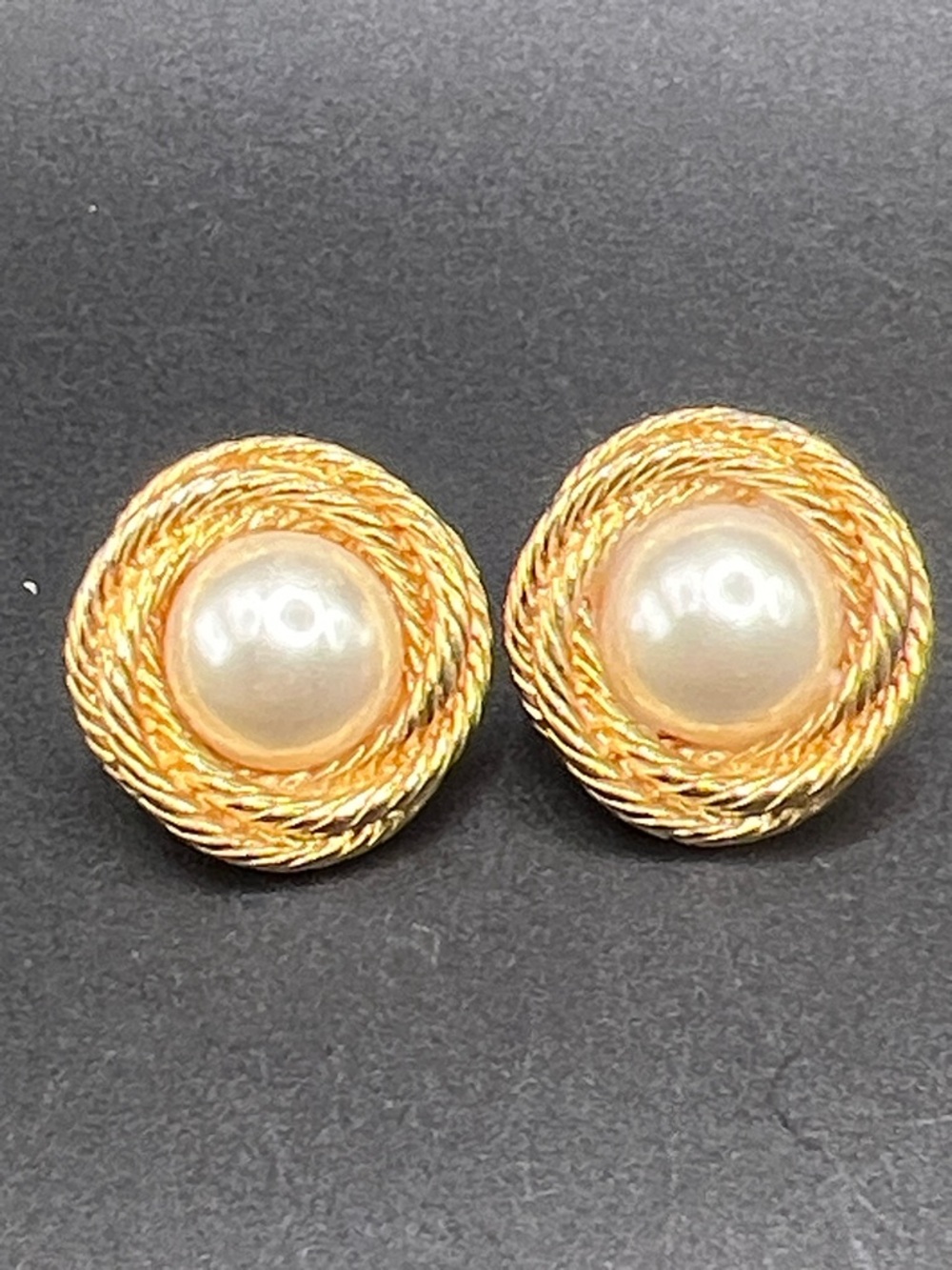 Rope Design Pearl Button Earrings